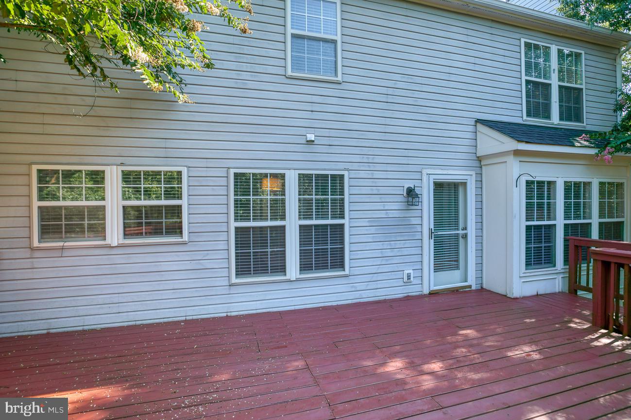 HAMPTON OAKS - Residential Lease