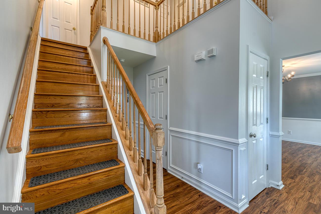 HAMPTON OAKS - Residential Lease