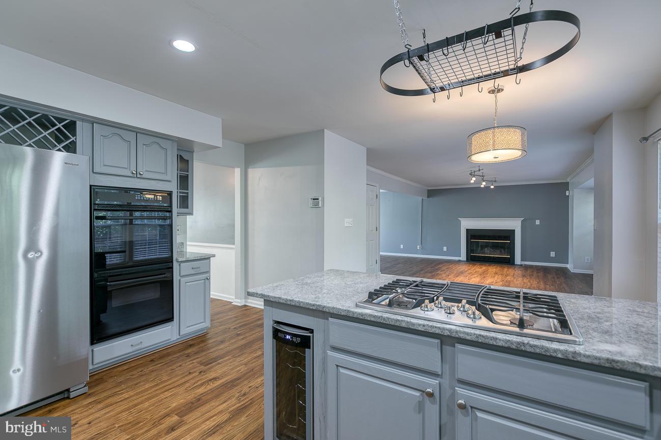 HAMPTON OAKS - Residential Lease