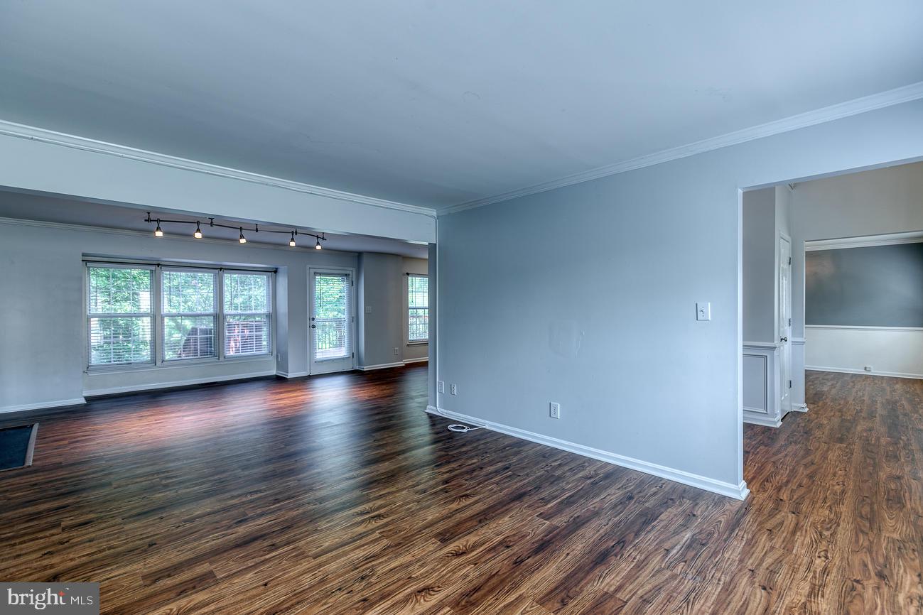 HAMPTON OAKS - Residential Lease