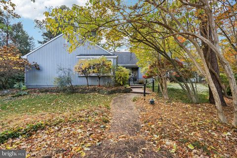 Homes For Sale - 122 Deerfield Avenue<br/> MARLTON, NJ 08053