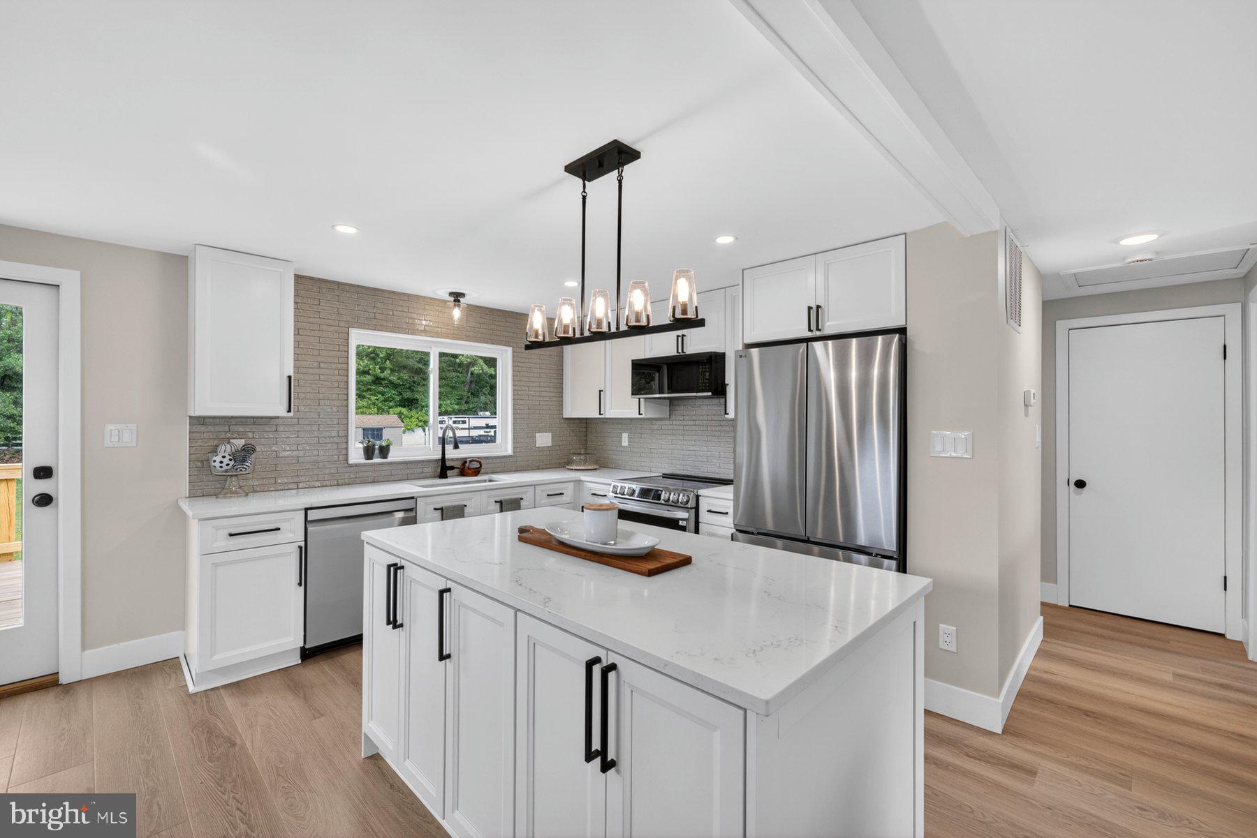 NEW CUT FARMS - Residential