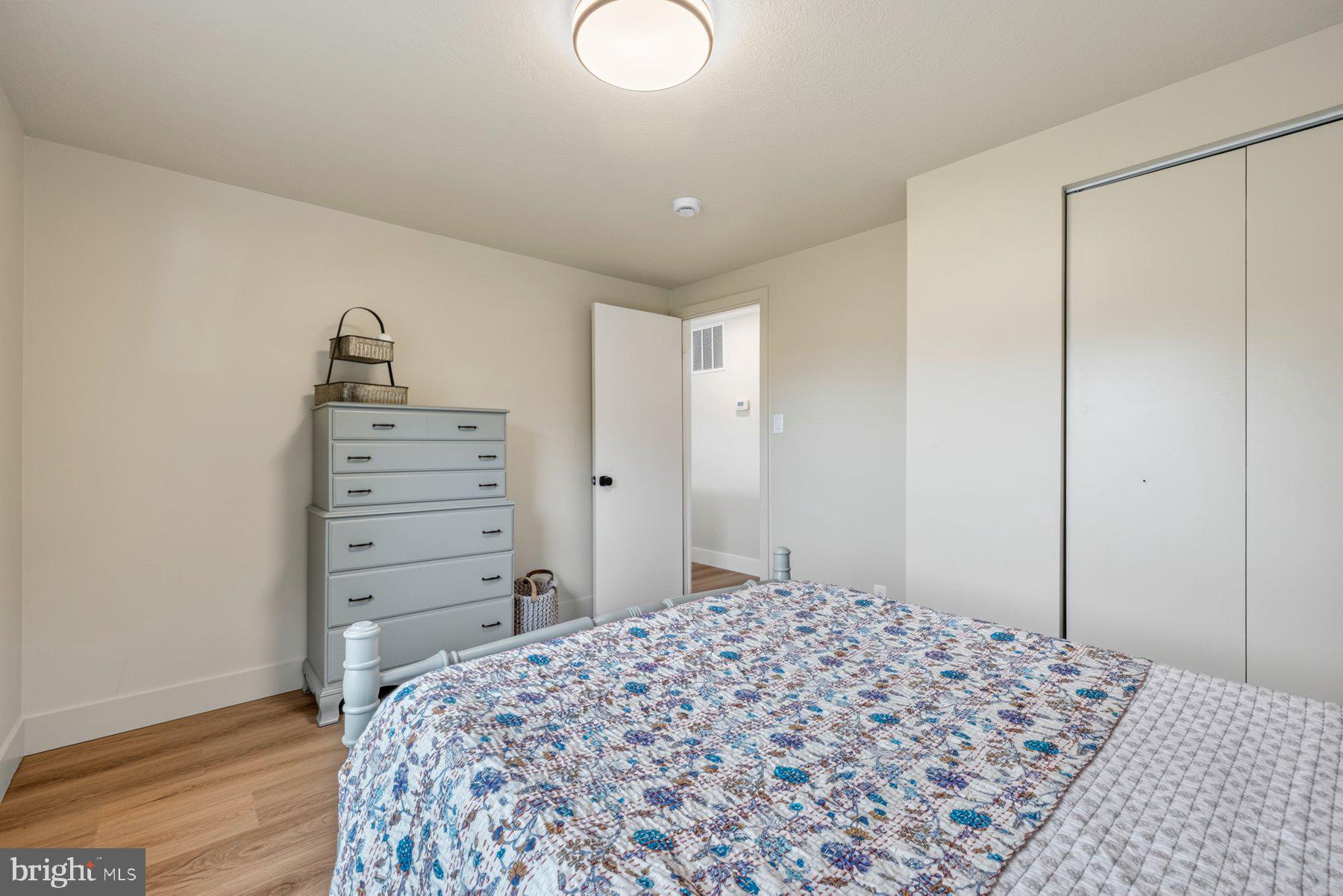 NEW CUT FARMS - Residential