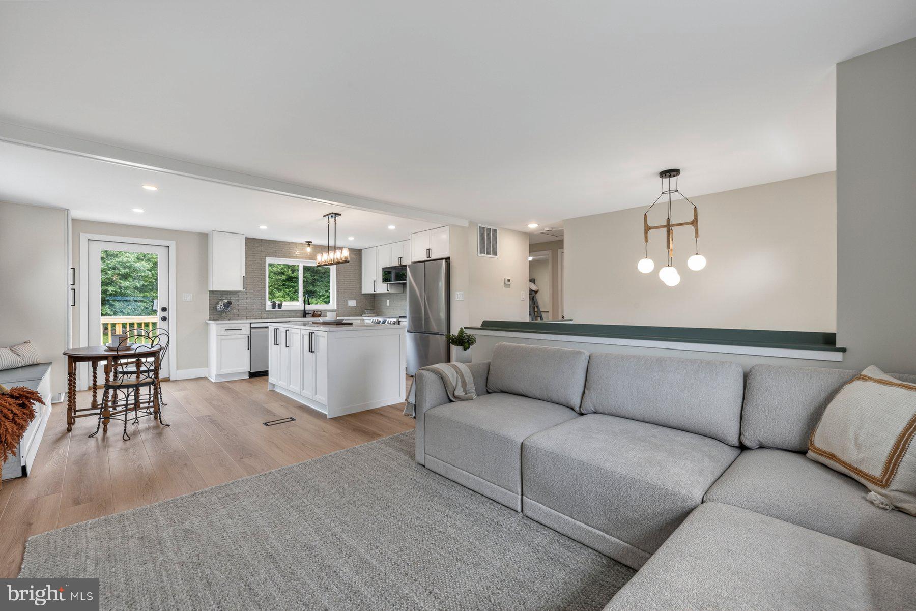 NEW CUT FARMS - Residential