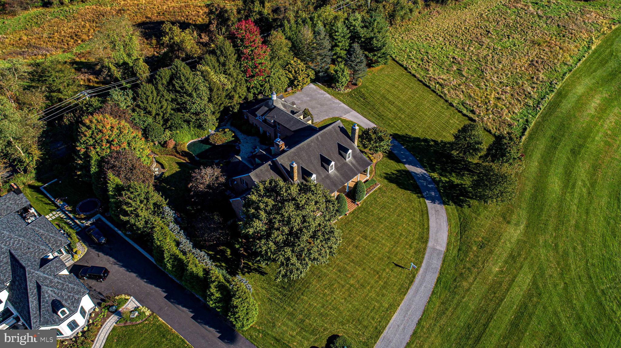 HAYFIELDS MANOR - Residential