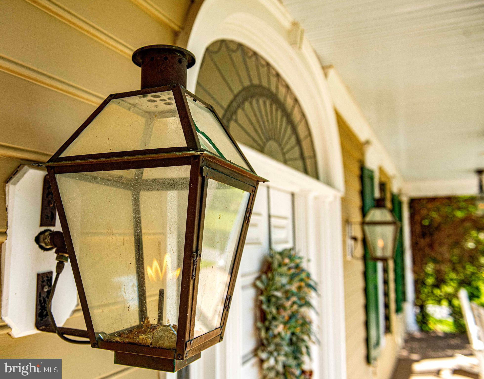 HAYFIELDS MANOR - Residential