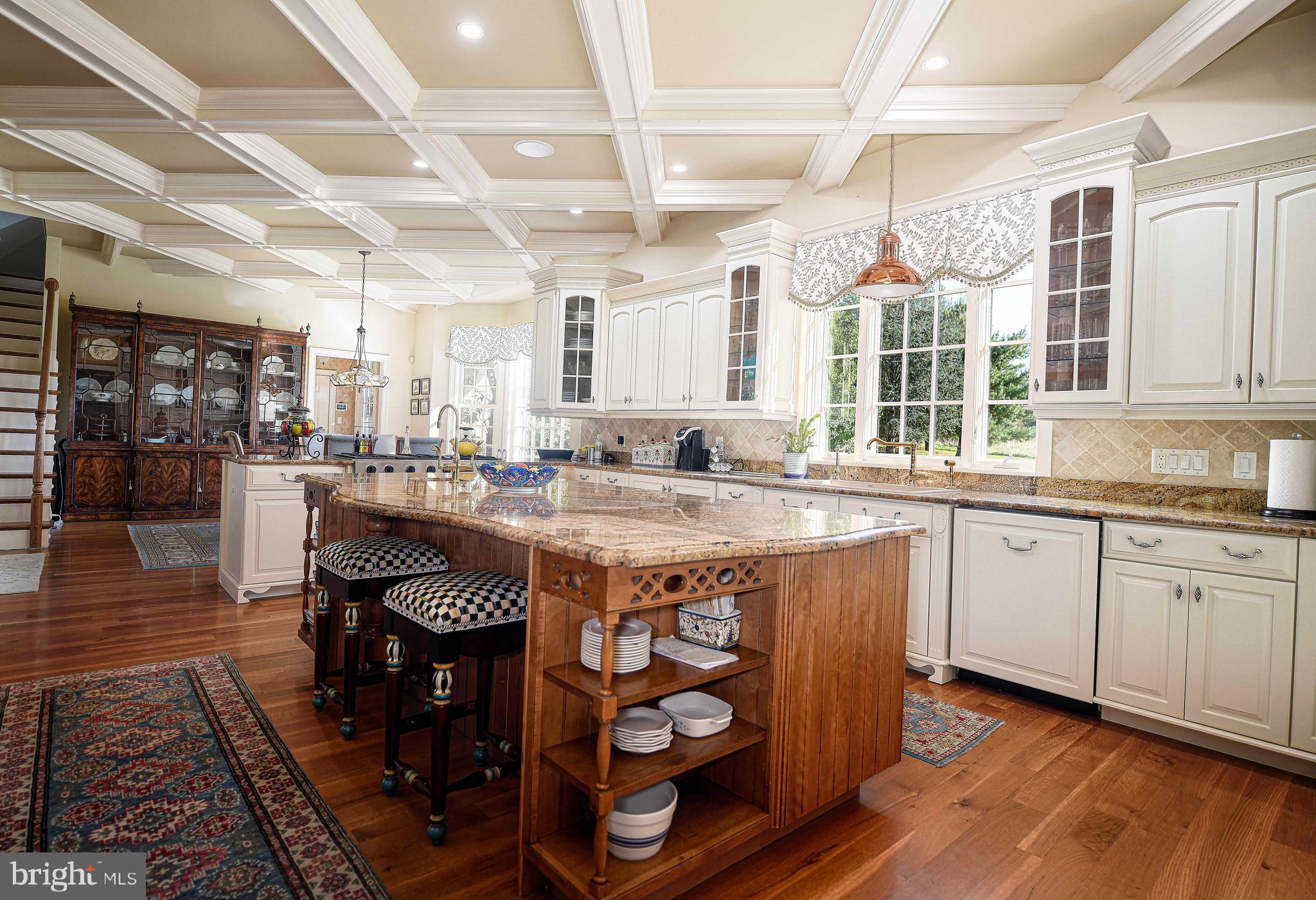 HAYFIELDS MANOR - Residential