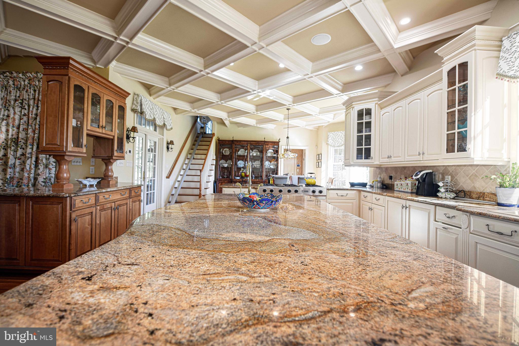 HAYFIELDS MANOR - Residential