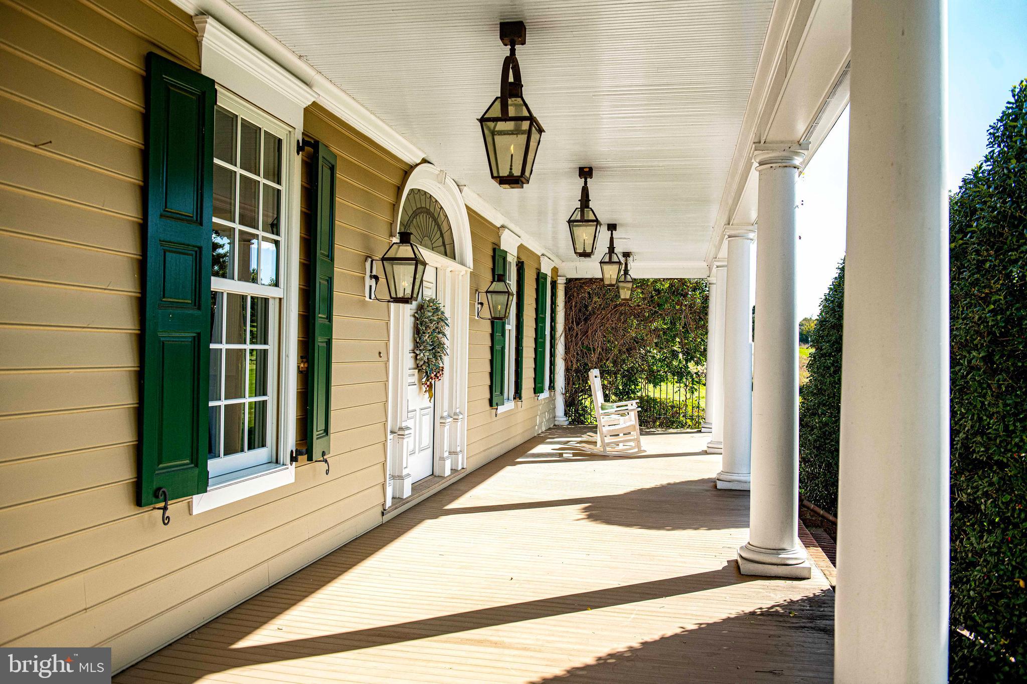 HAYFIELDS MANOR - Residential