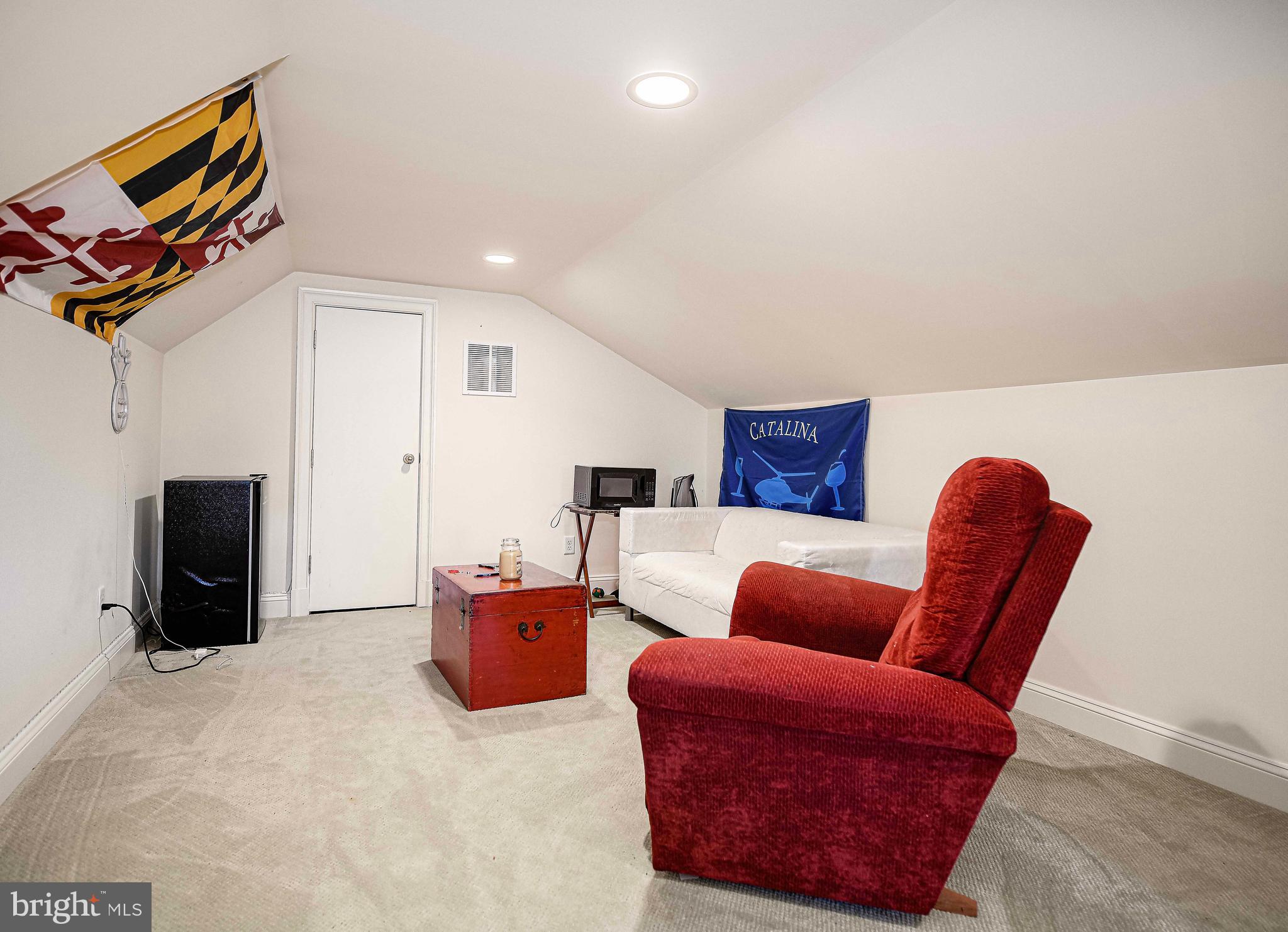 HAYFIELDS MANOR - Residential