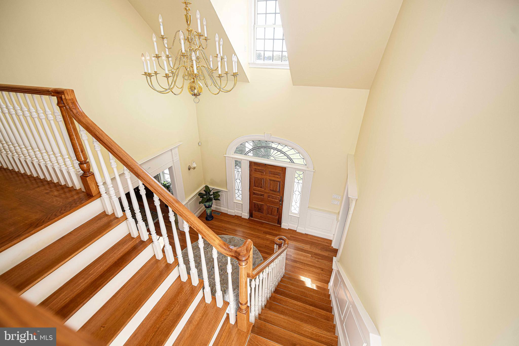 HAYFIELDS MANOR - Residential