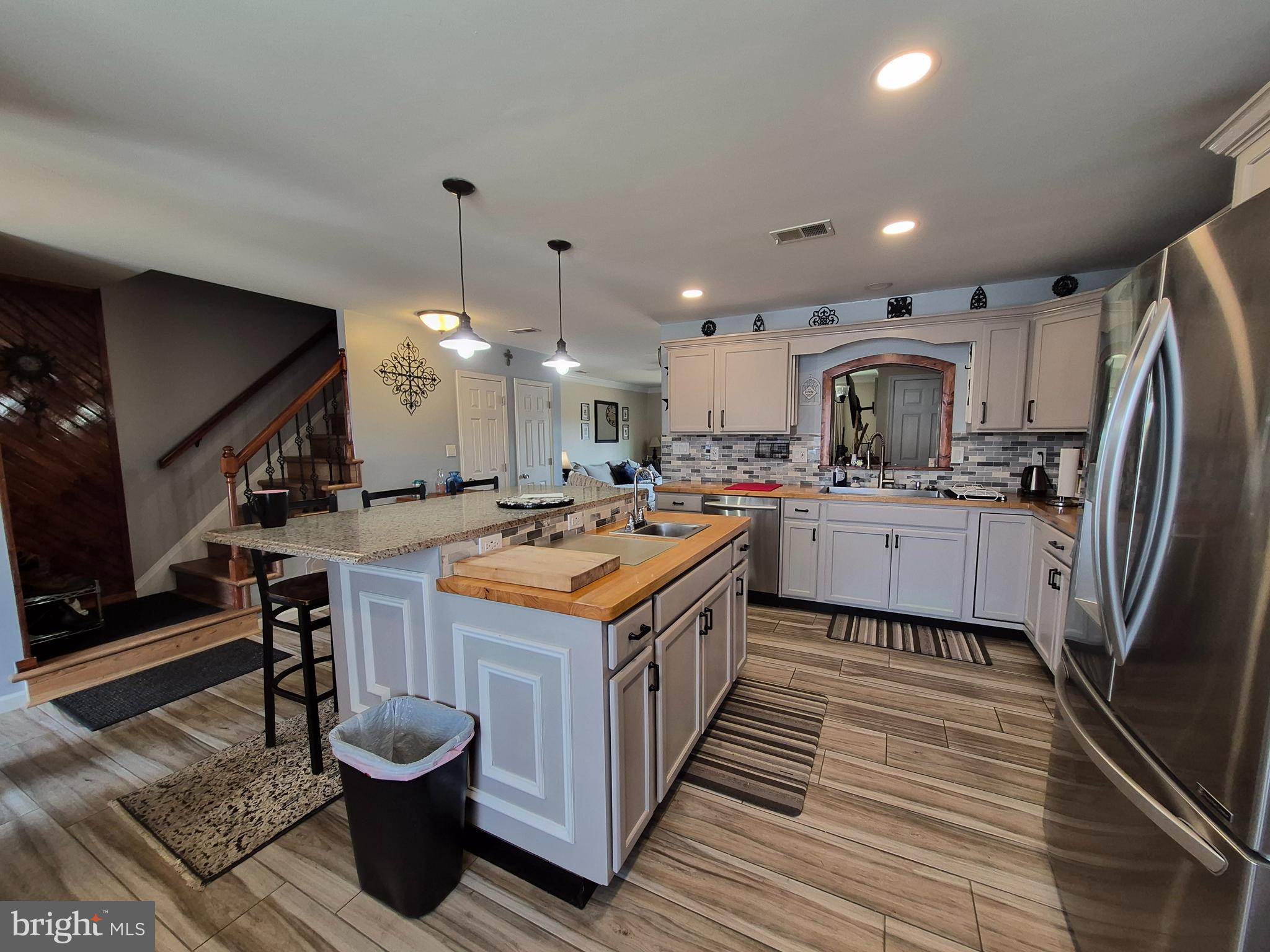 RHONDDA - Residential