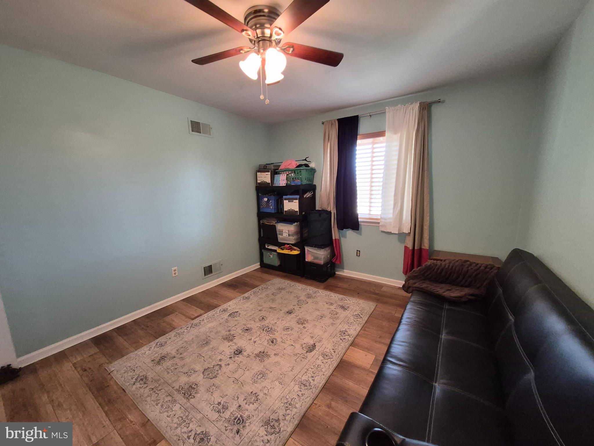 RHONDDA - Residential