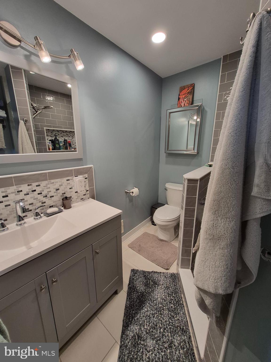 RHONDDA - Residential