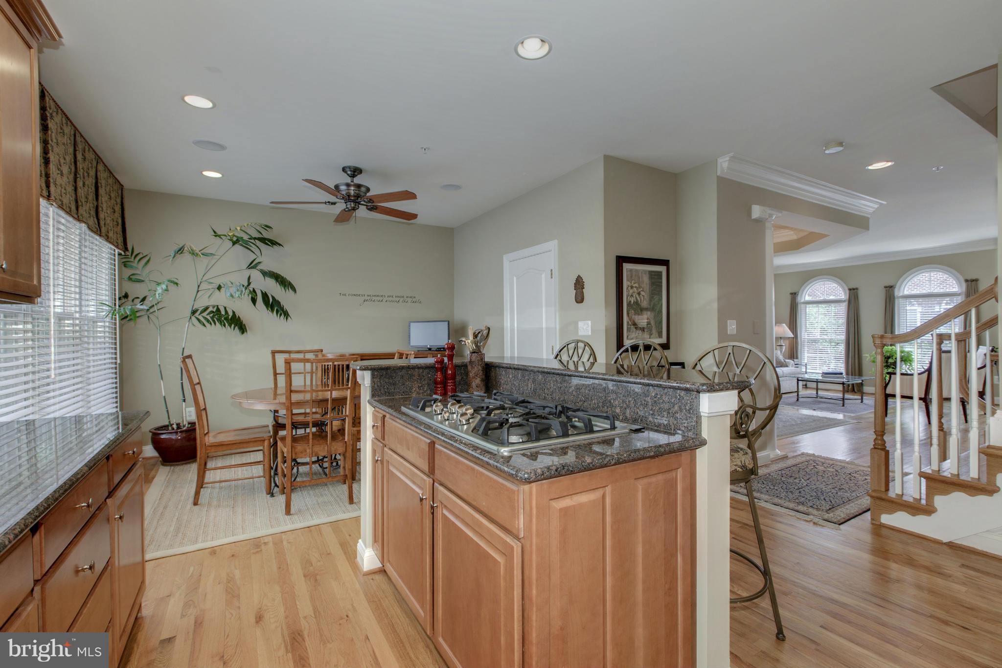 MCLEAN CREST - Residential