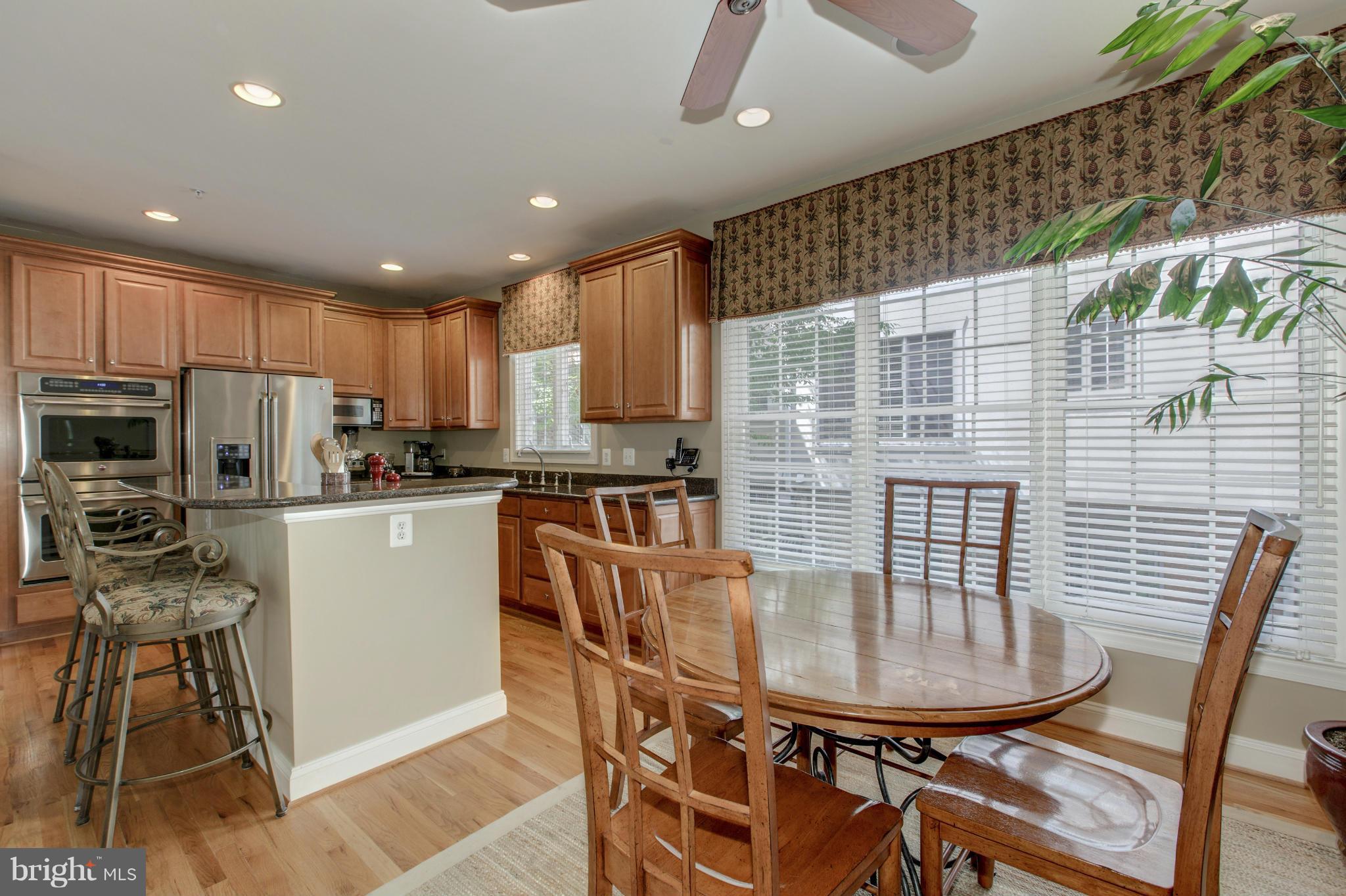 MCLEAN CREST - Residential