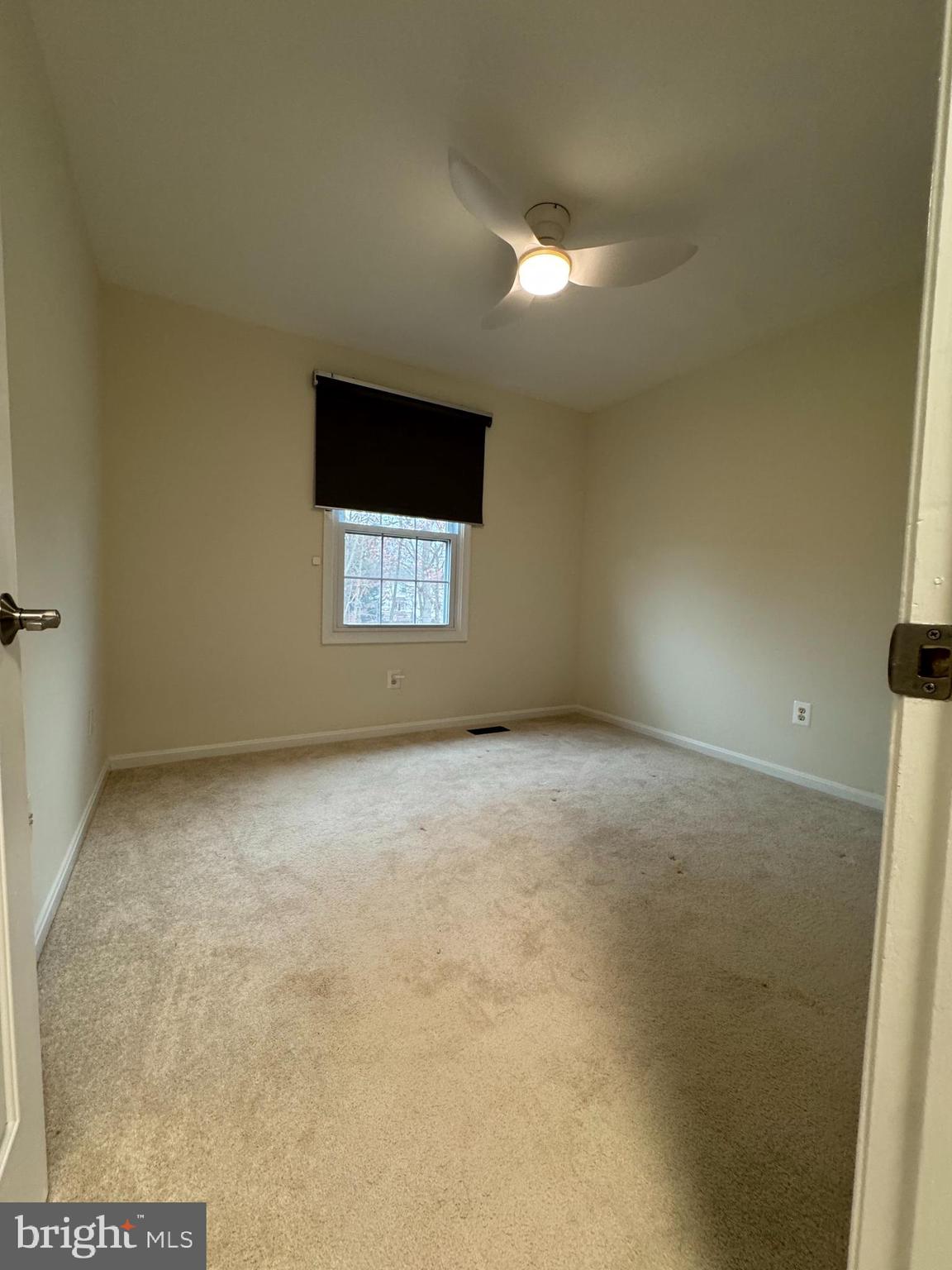 POPLAR TREE - Residential Lease