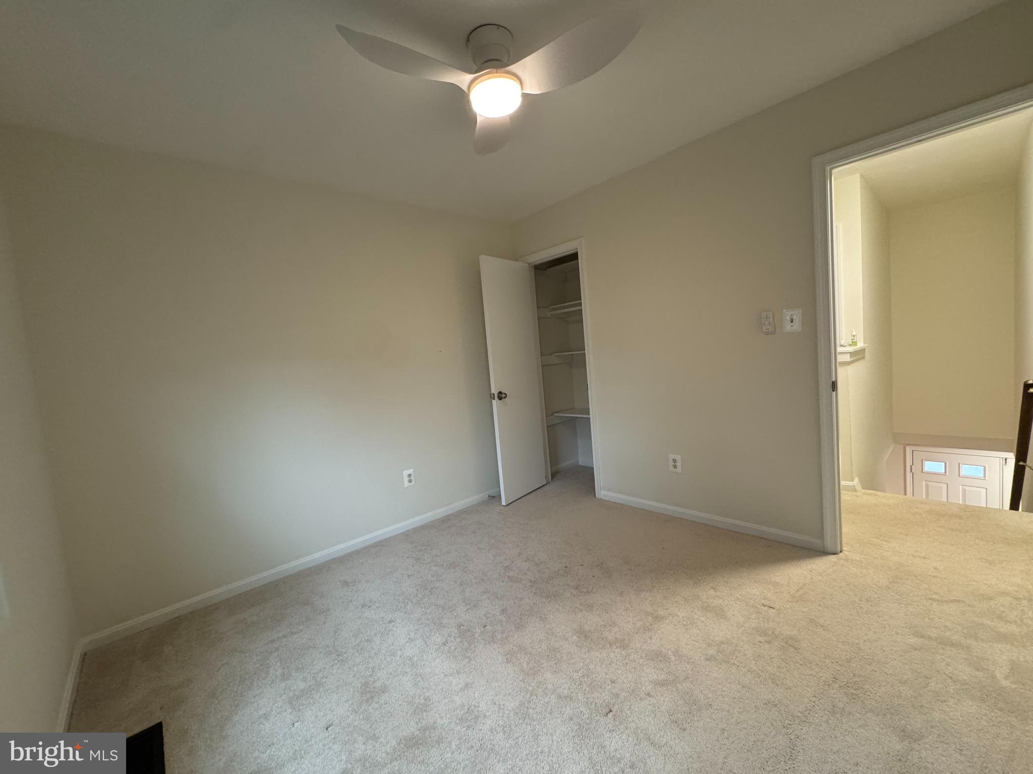 POPLAR TREE - Residential Lease