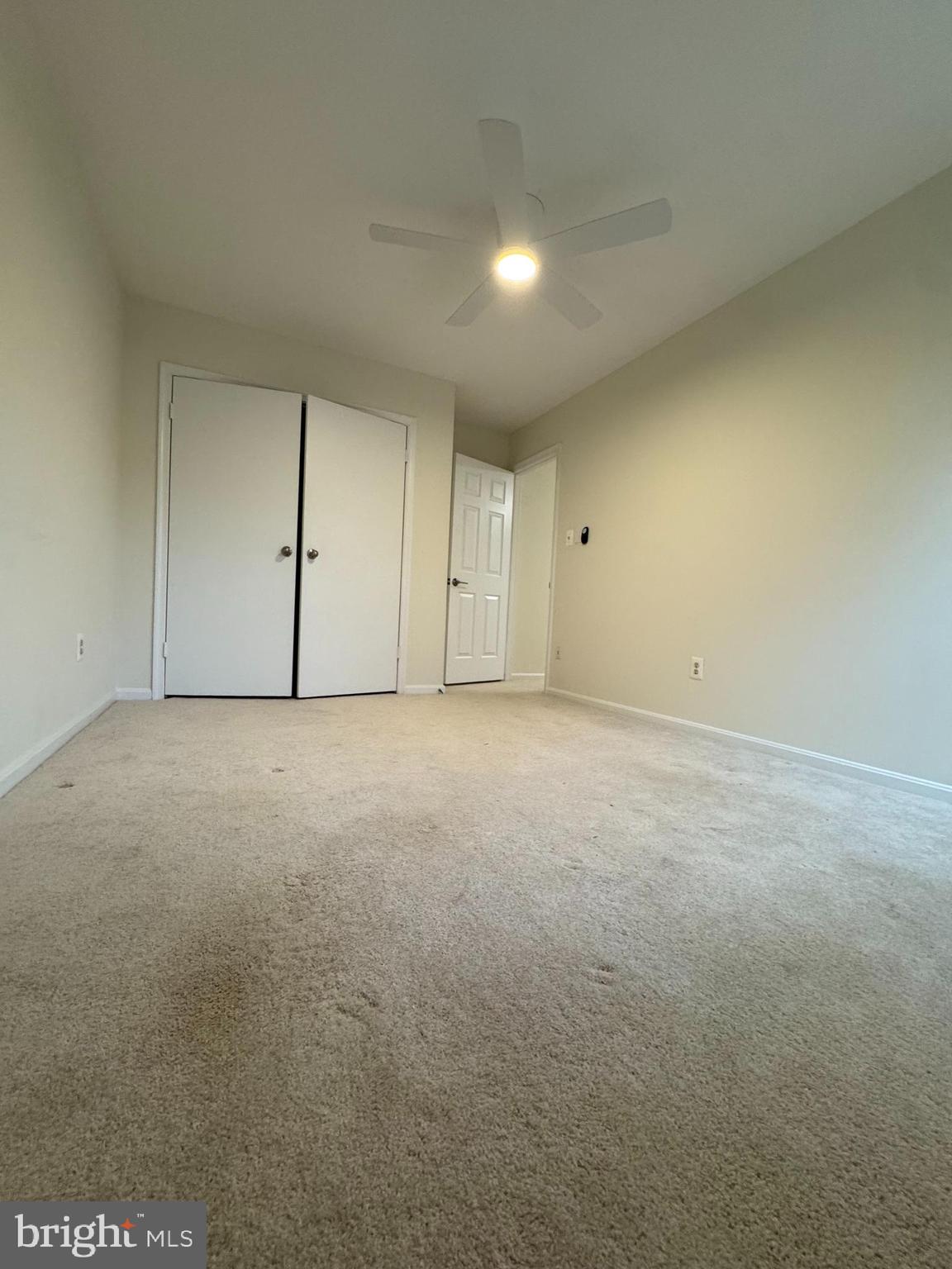 POPLAR TREE - Residential Lease