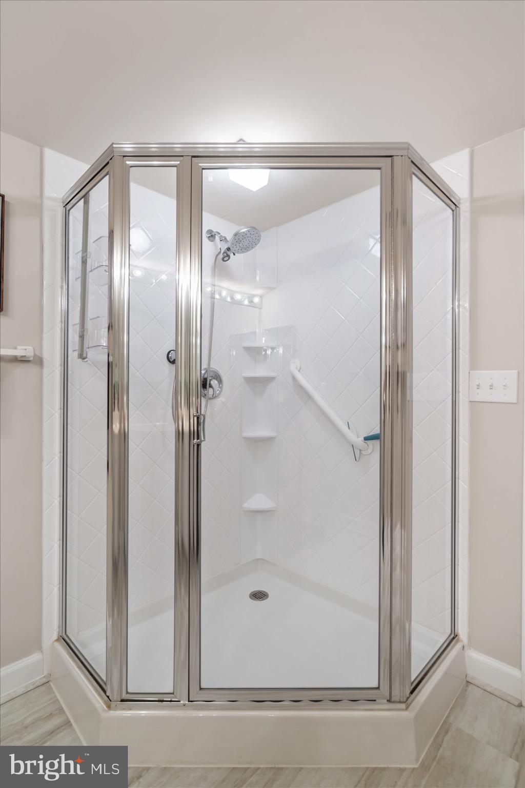 ROSSLARE RIDGE - Residential