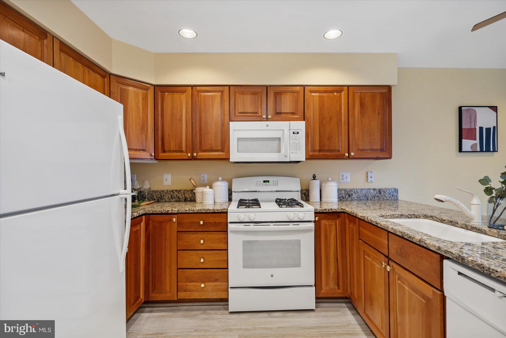 ROSSLARE RIDGE - Residential