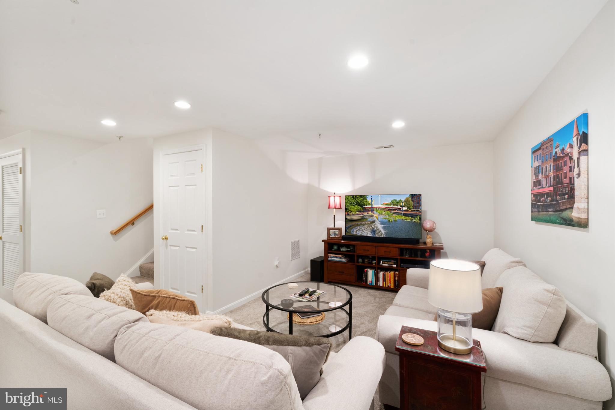 DOWNTOWN FREDERICK - Residential