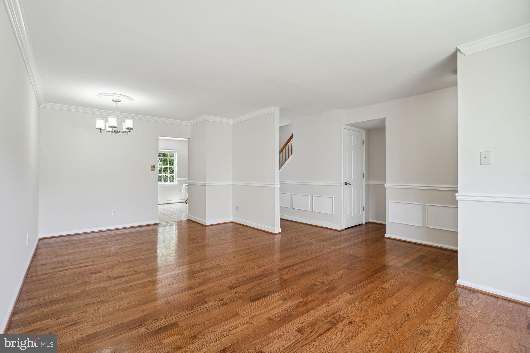 WOODLAWN MEWS - Residential