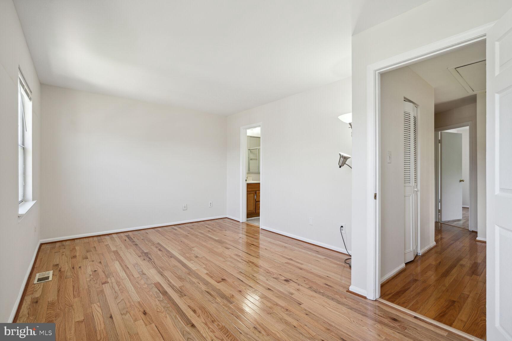 WOODLAWN MEWS - Residential