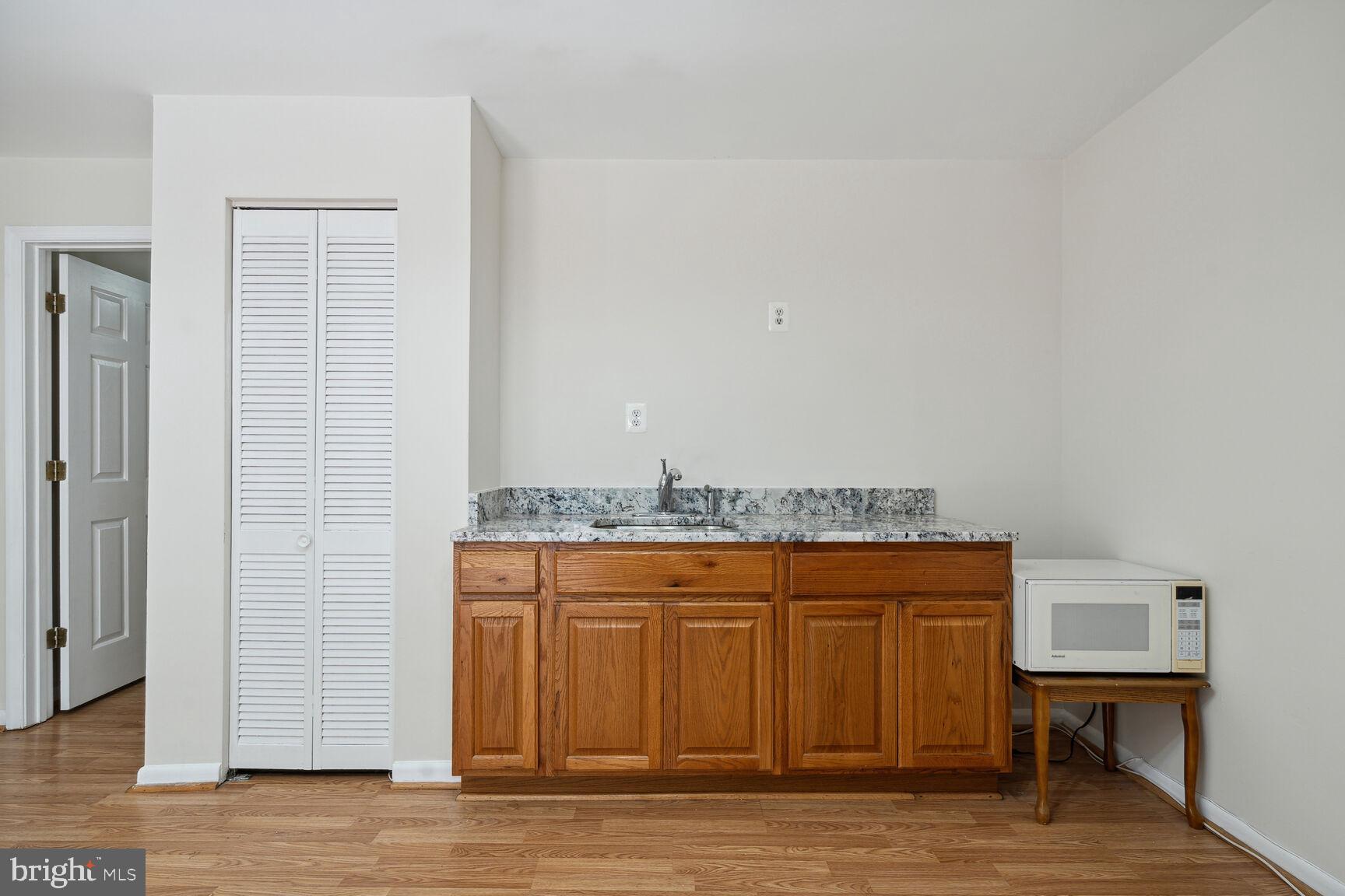 WOODLAWN MEWS - Residential