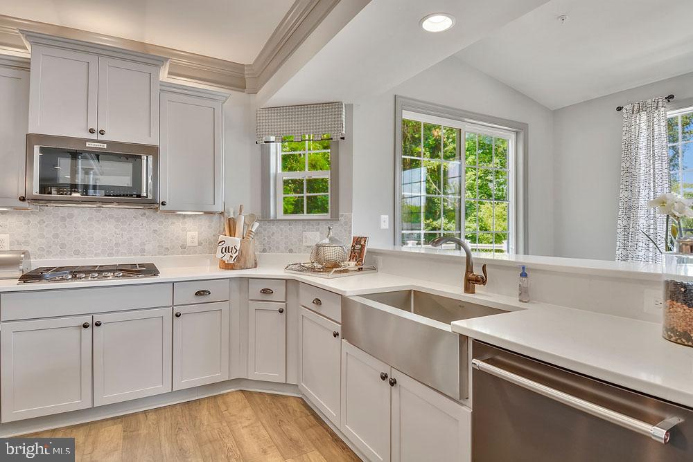 SUNRISE HILLS - Residential