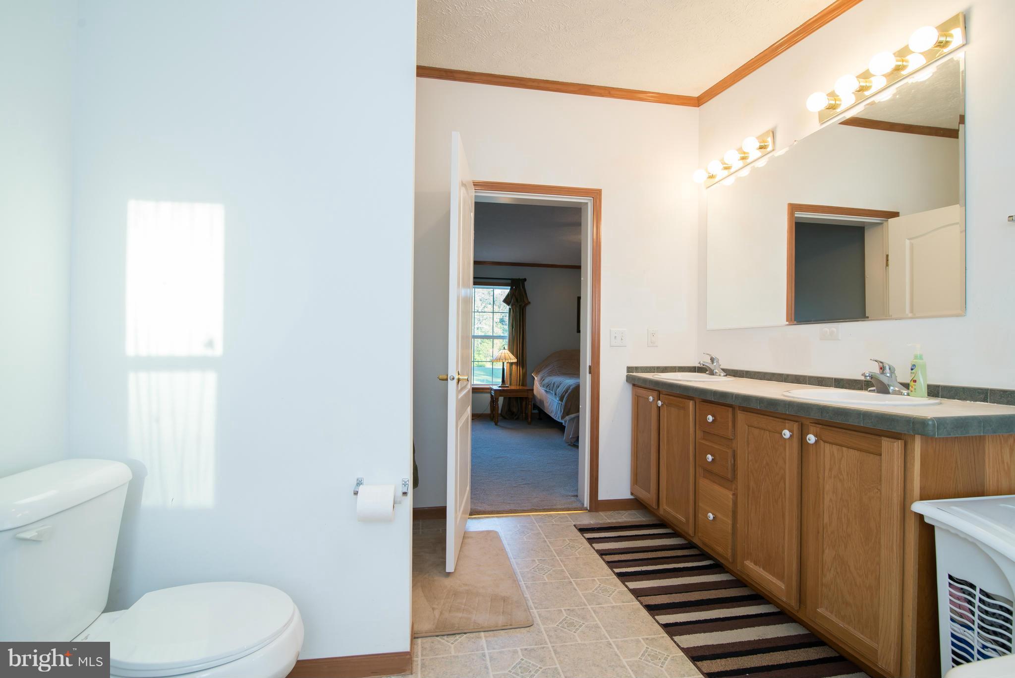 HIDDEN RIVER - Residential