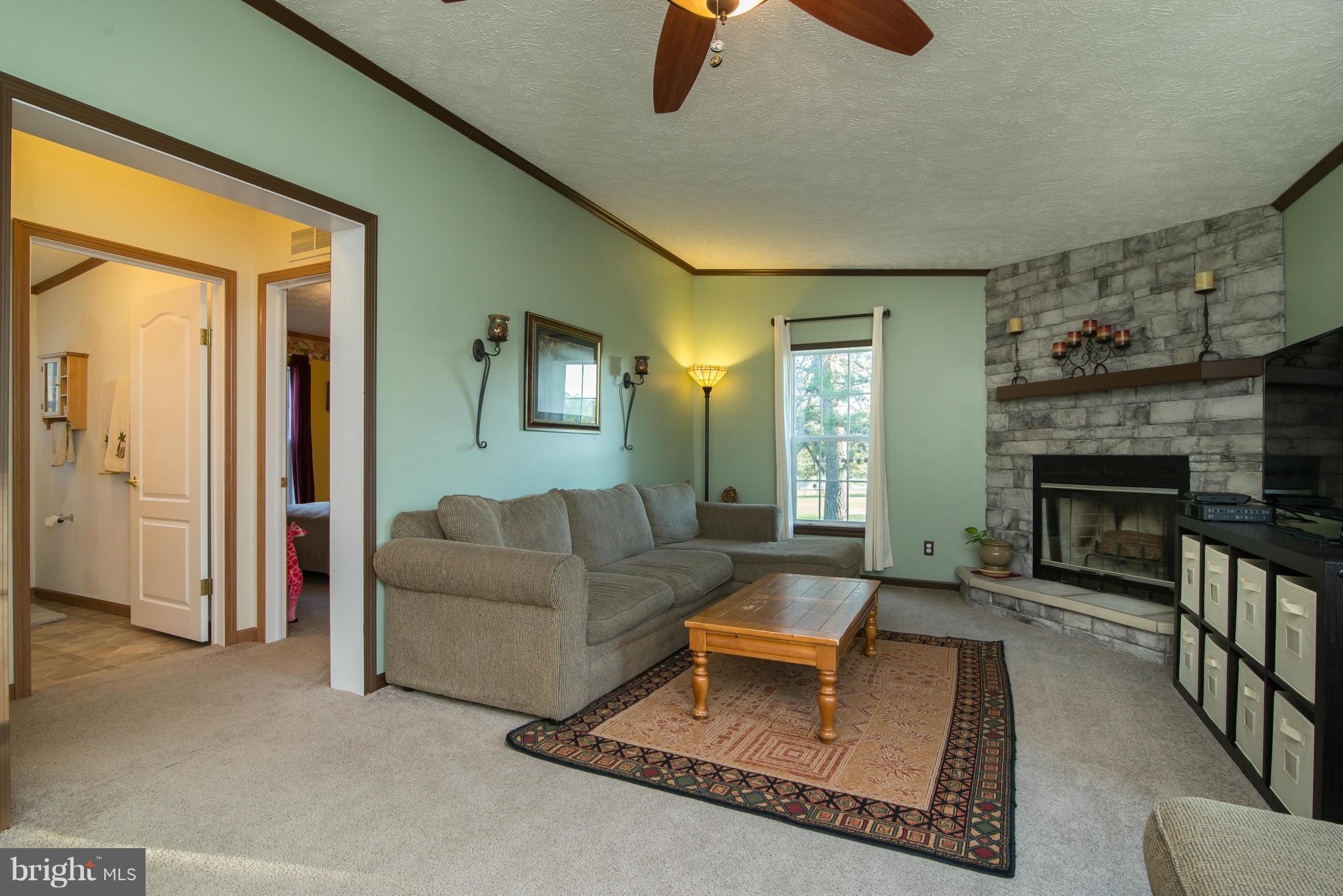 HIDDEN RIVER - Residential