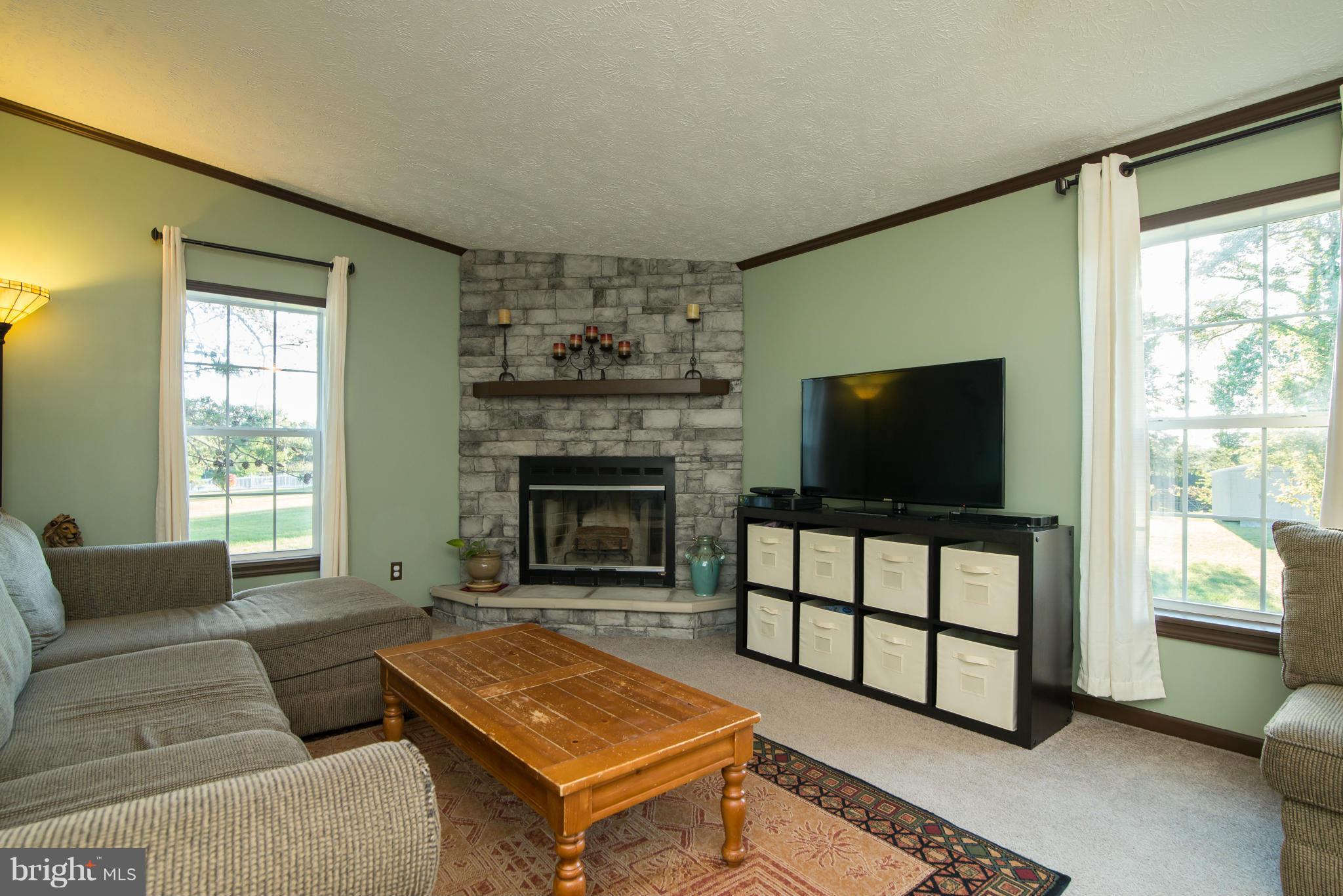 HIDDEN RIVER - Residential