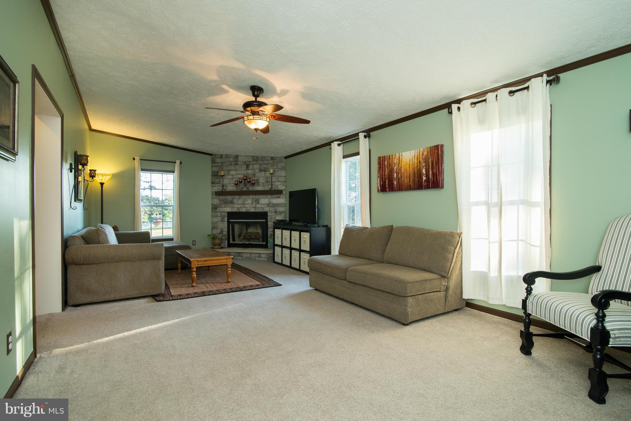 HIDDEN RIVER - Residential