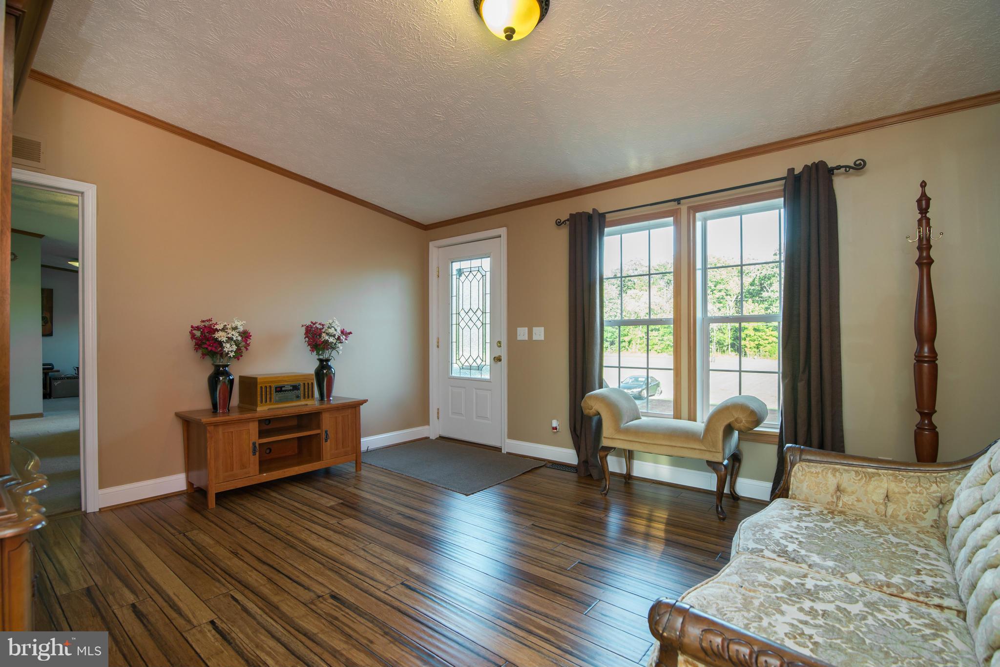 HIDDEN RIVER - Residential