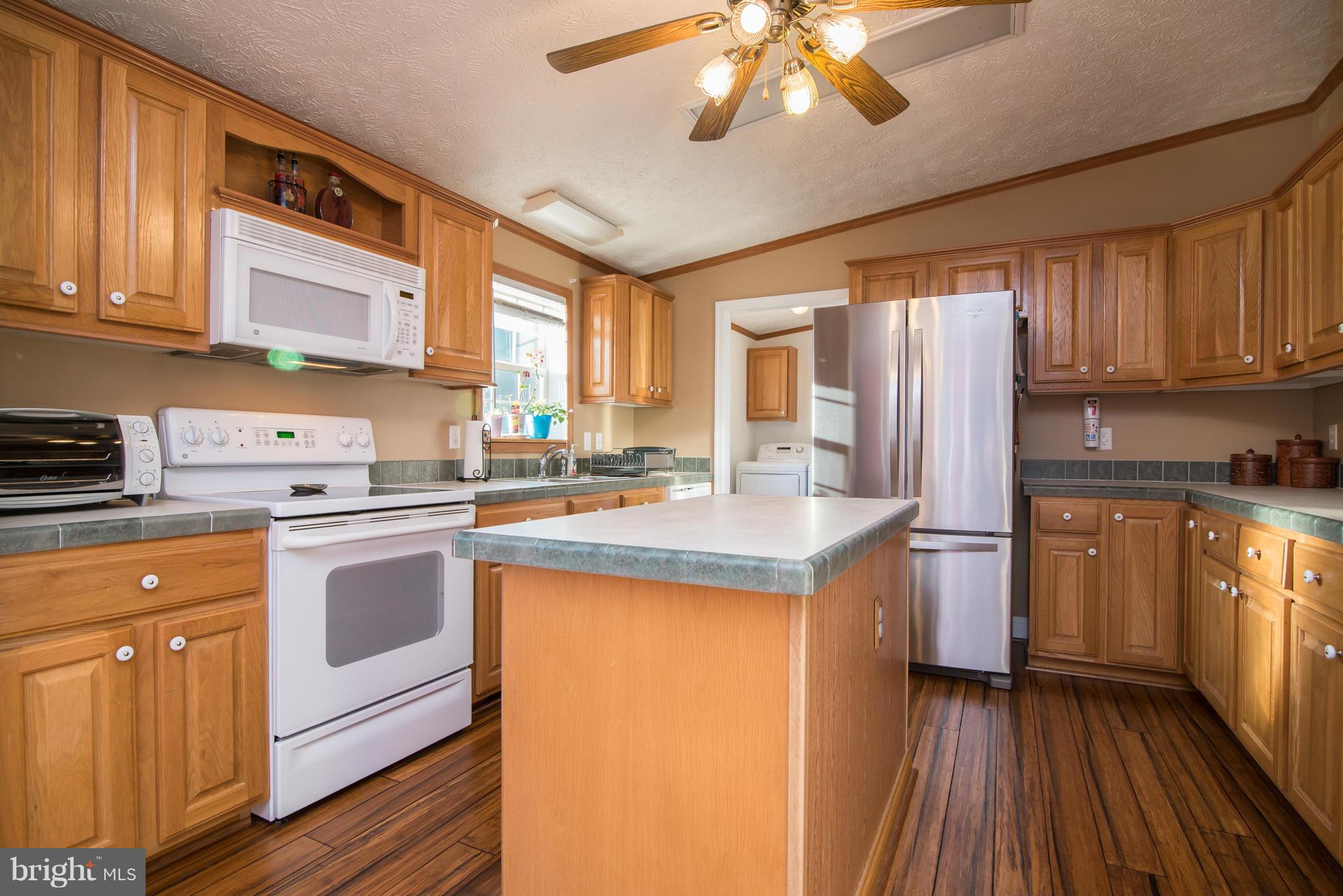 HIDDEN RIVER - Residential