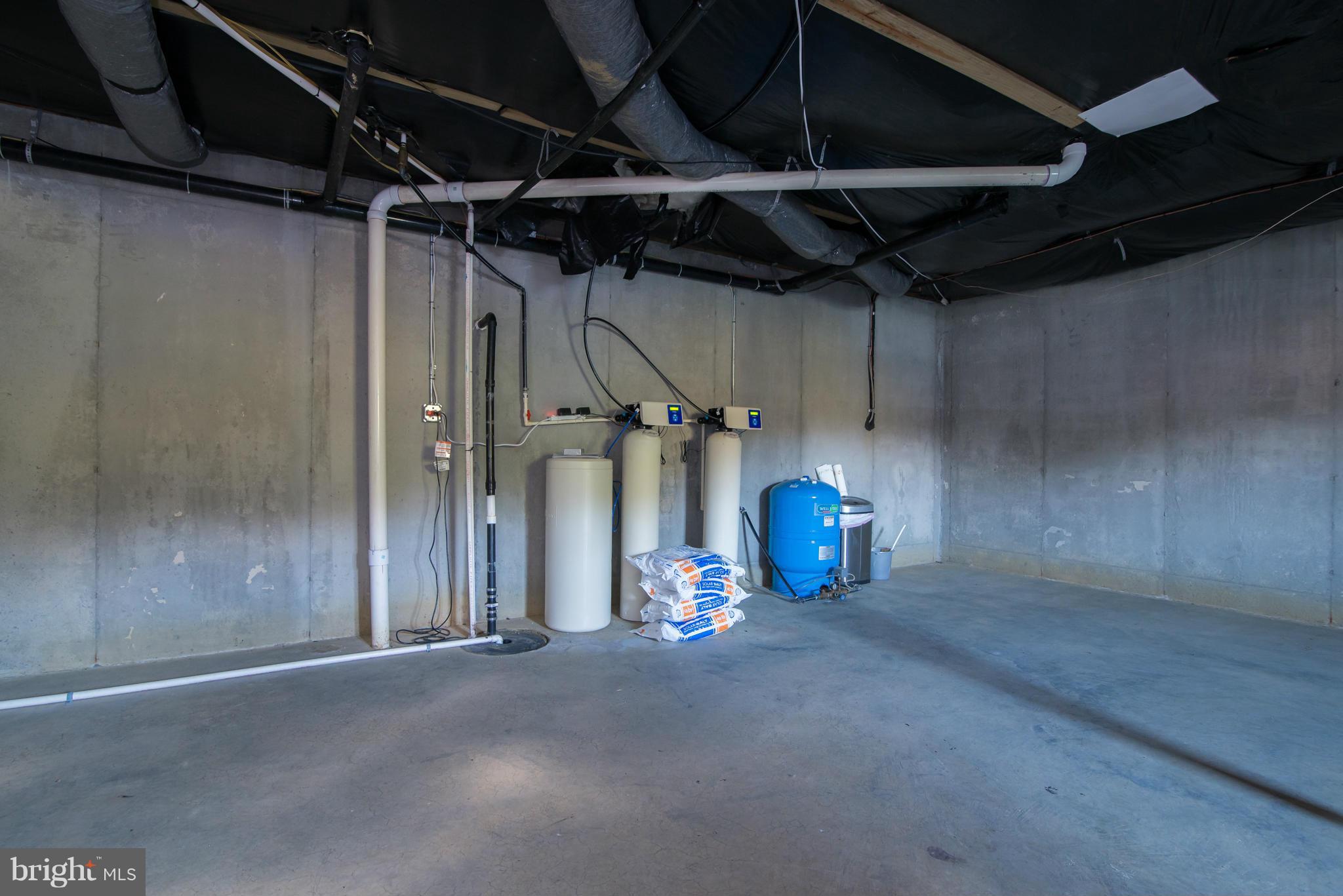 HIDDEN RIVER - Residential