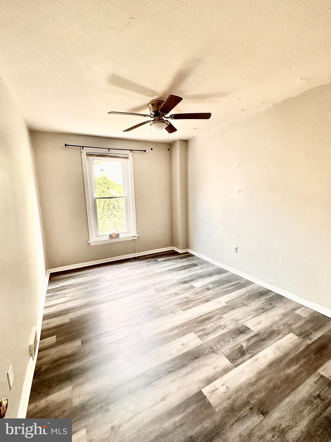 MANAYUNK - Residential Lease
