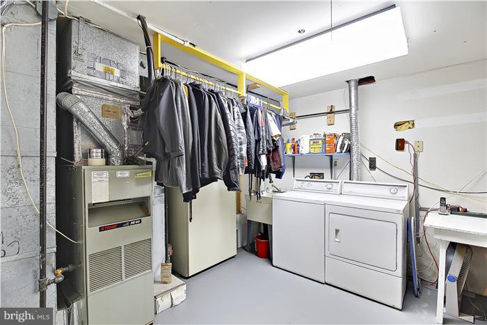 CHURCHILL TOWN SECTOR - Residential