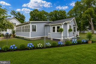TOWN OF COLONIAL BEACH - Residential