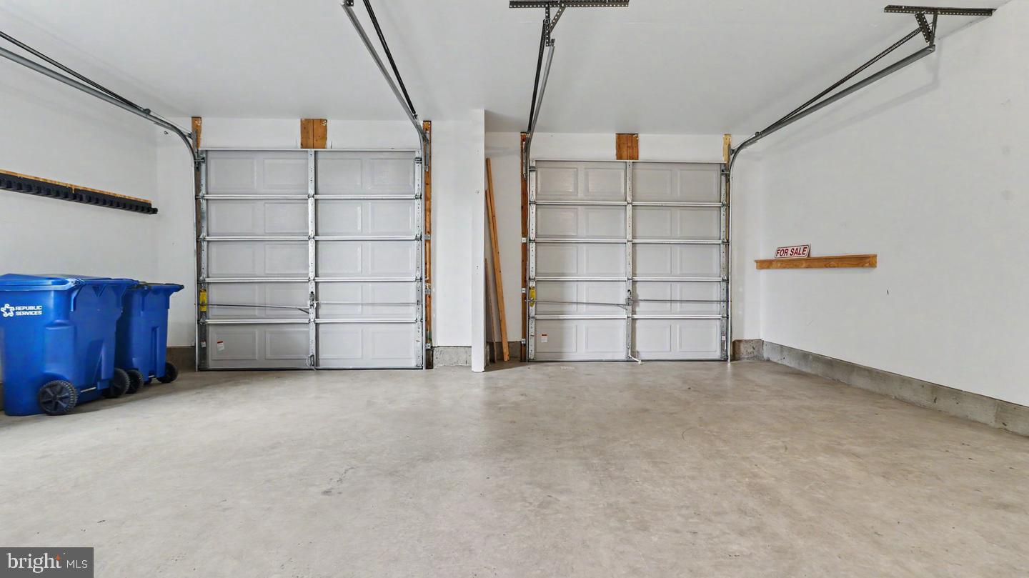 42371 TRELLIS SQUARE