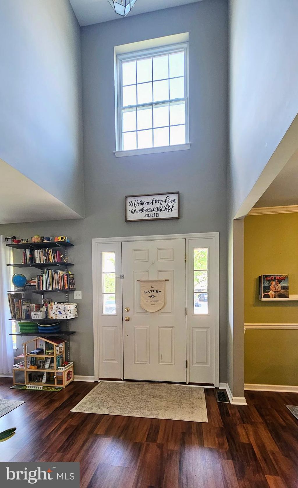 Photo of 231 DEERFIELD LN, LITITZ, PA 17543 (MLS # PALA2039082)