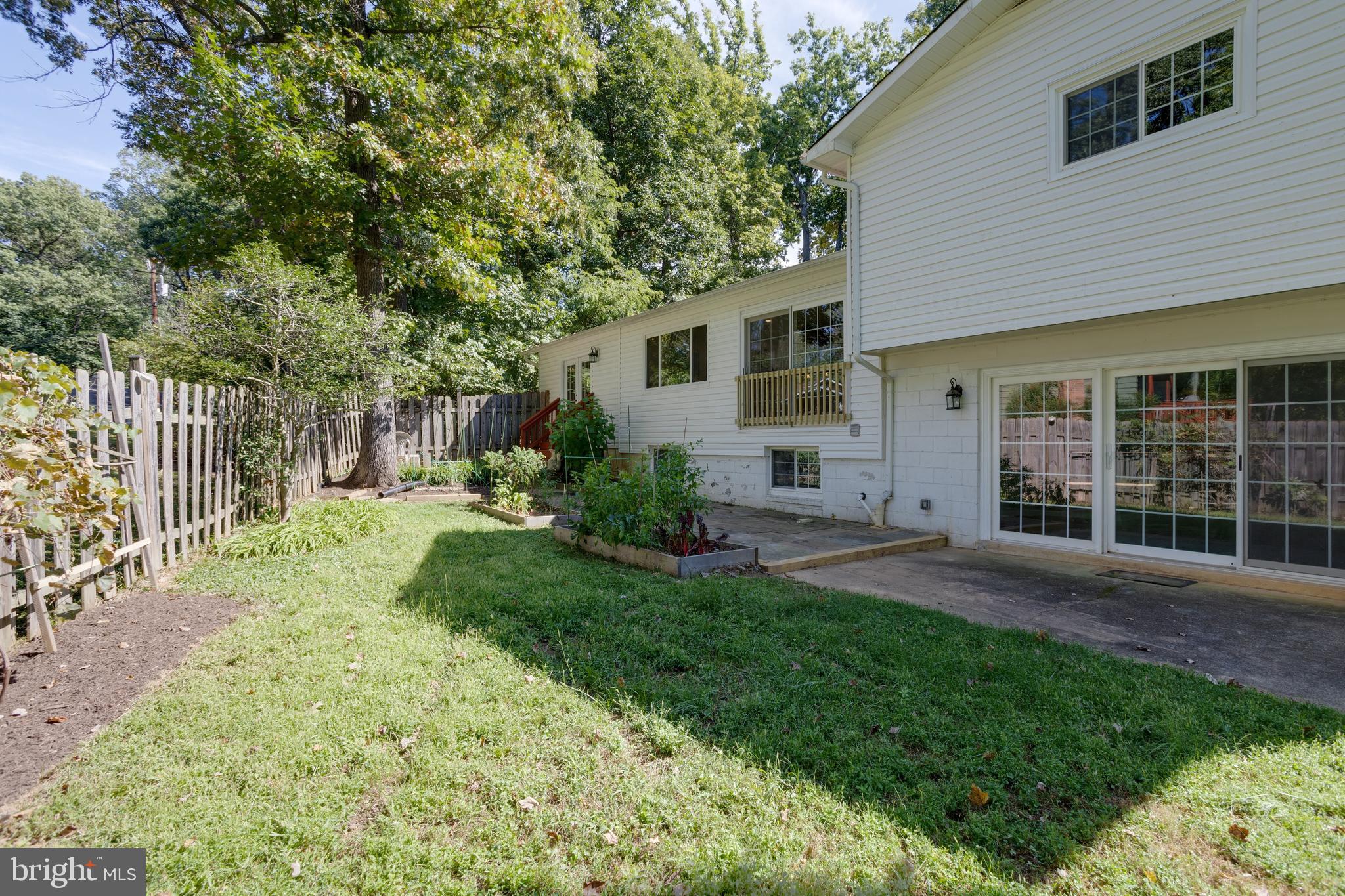 CANTERBURY WOODS - Residential