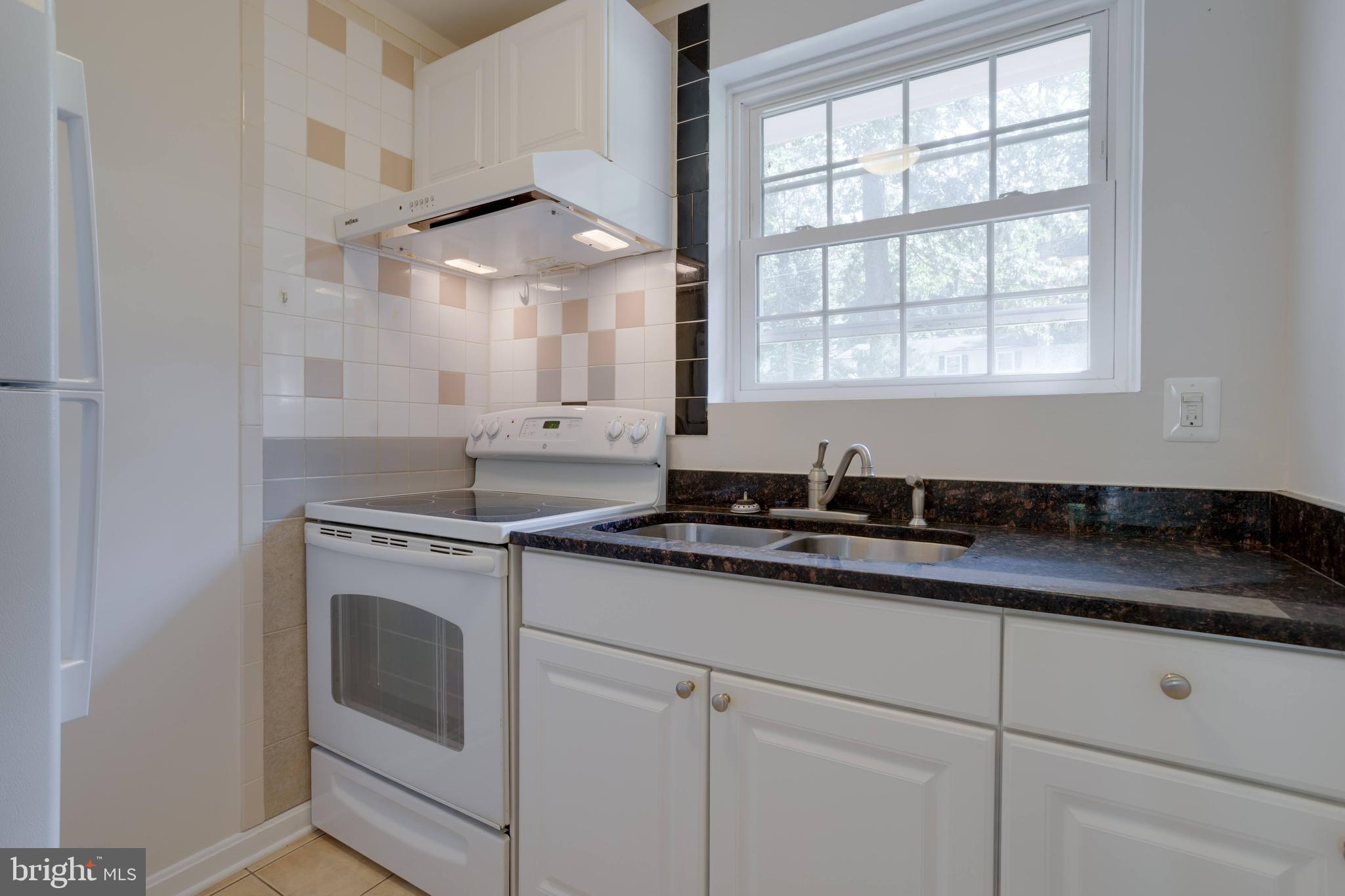 CANTERBURY WOODS - Residential