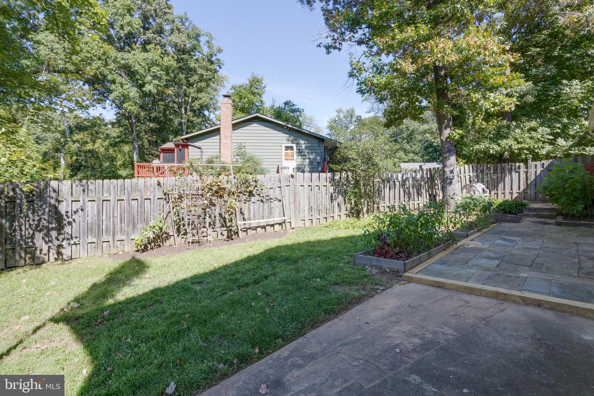 CANTERBURY WOODS - Residential