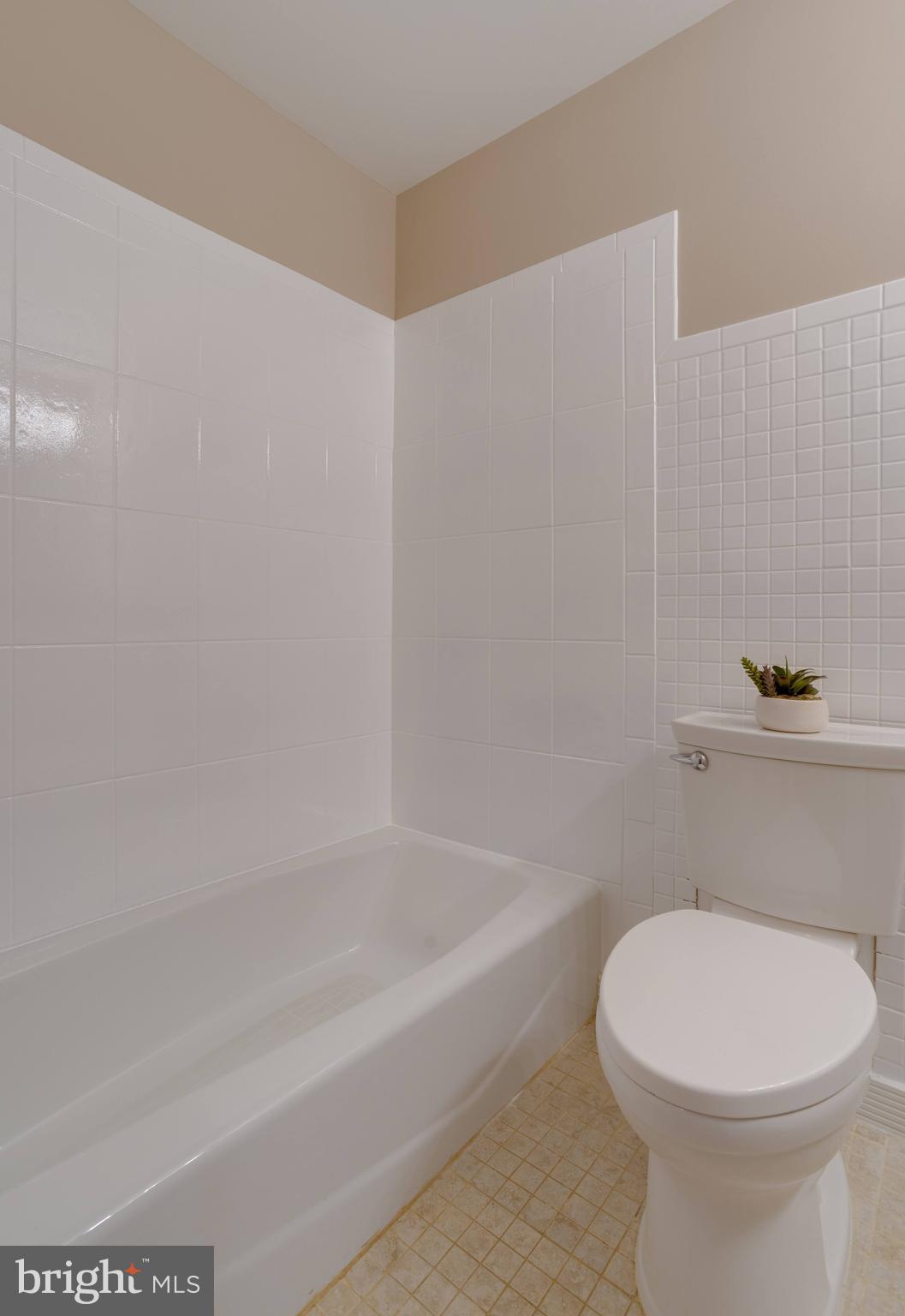 CANTERBURY WOODS - Residential