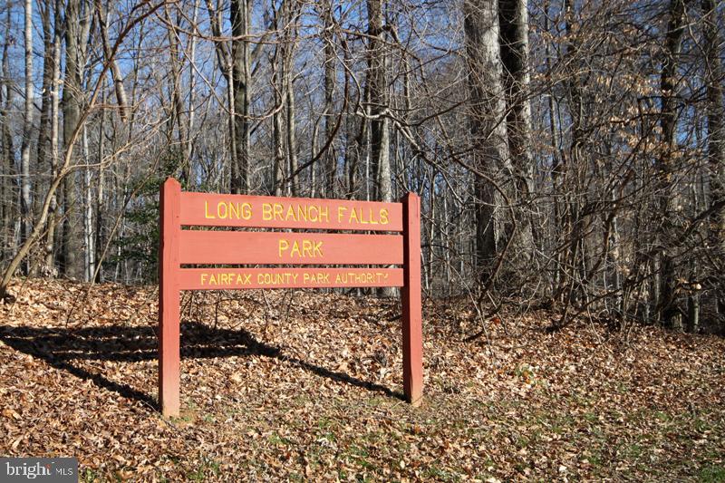 CANTERBURY WOODS - Residential