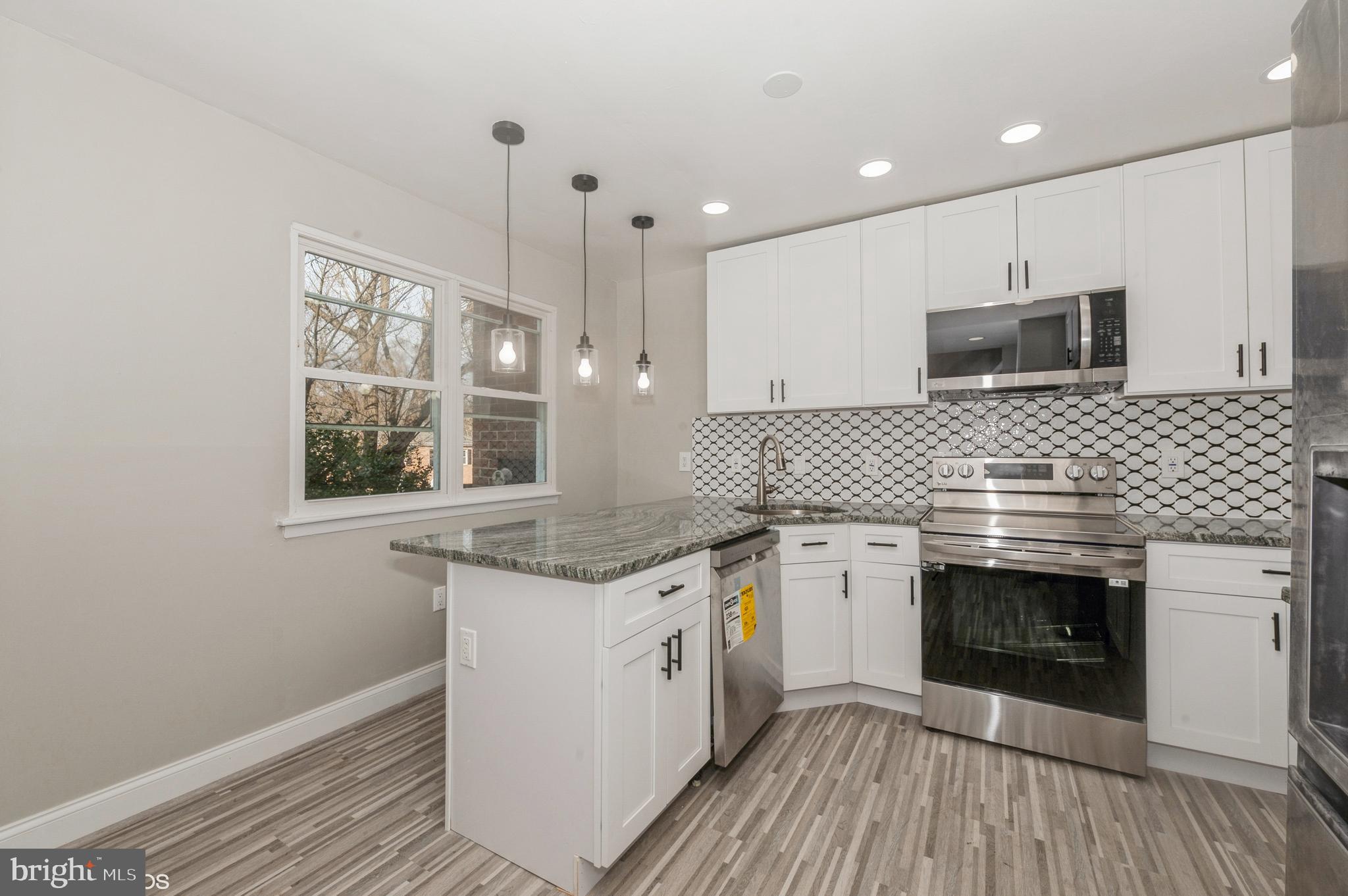 NEWPORT RUN - Residential