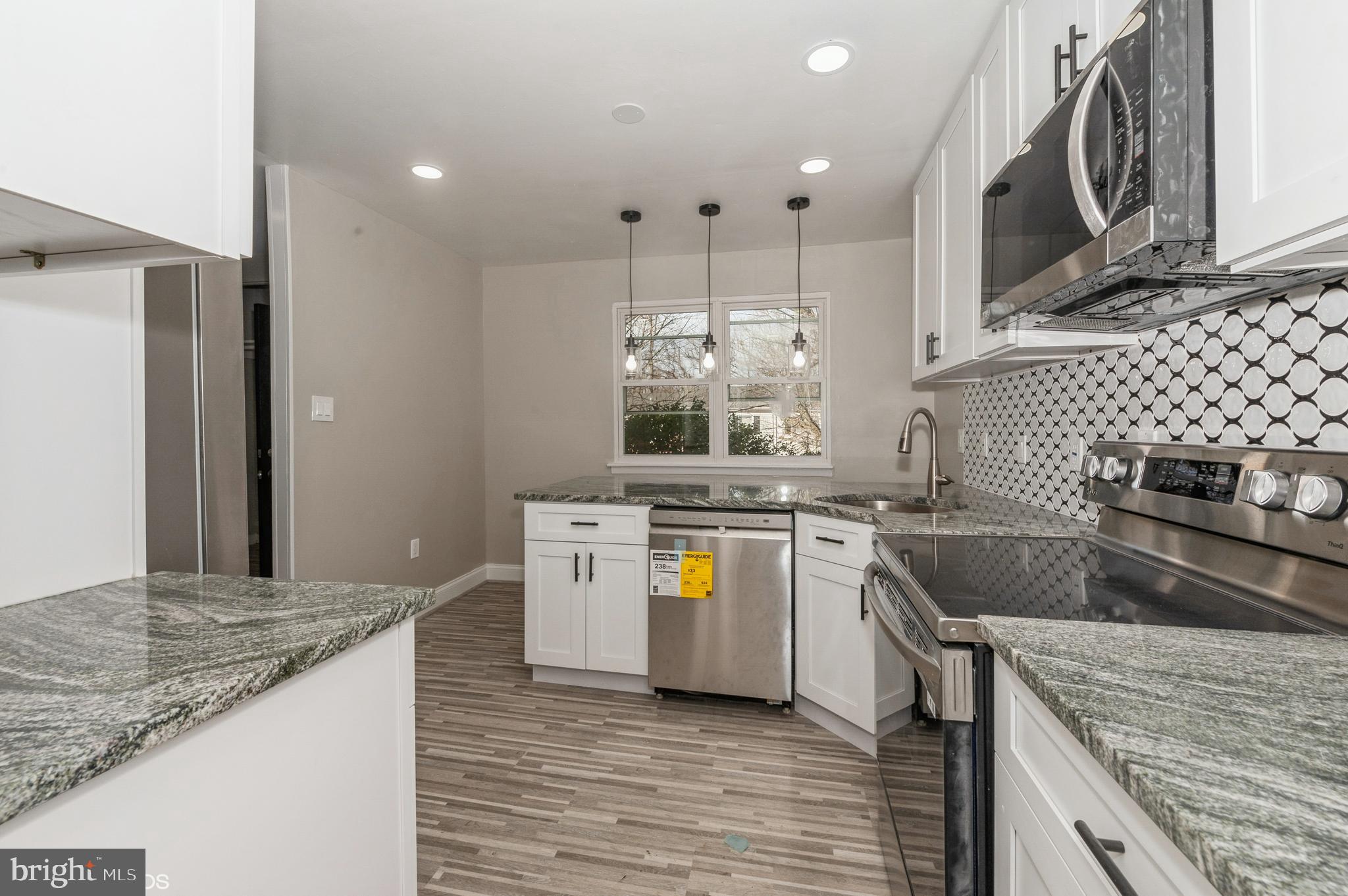 NEWPORT RUN - Residential