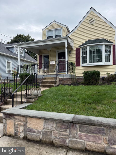 Townhouse For Rent - 135 Osborne Avenue<br/> MORRISVILLE, PA 19067